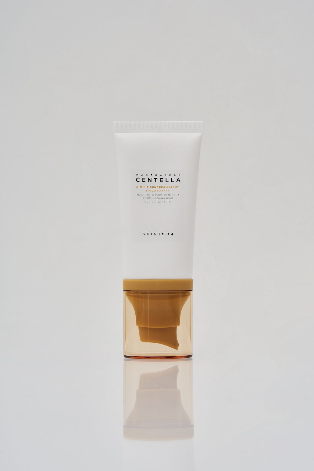 SKIN1004 Madagascar Centella Air-Fit Suncream Light SPF30 PA++++ — Protector solar mineral 50 ml