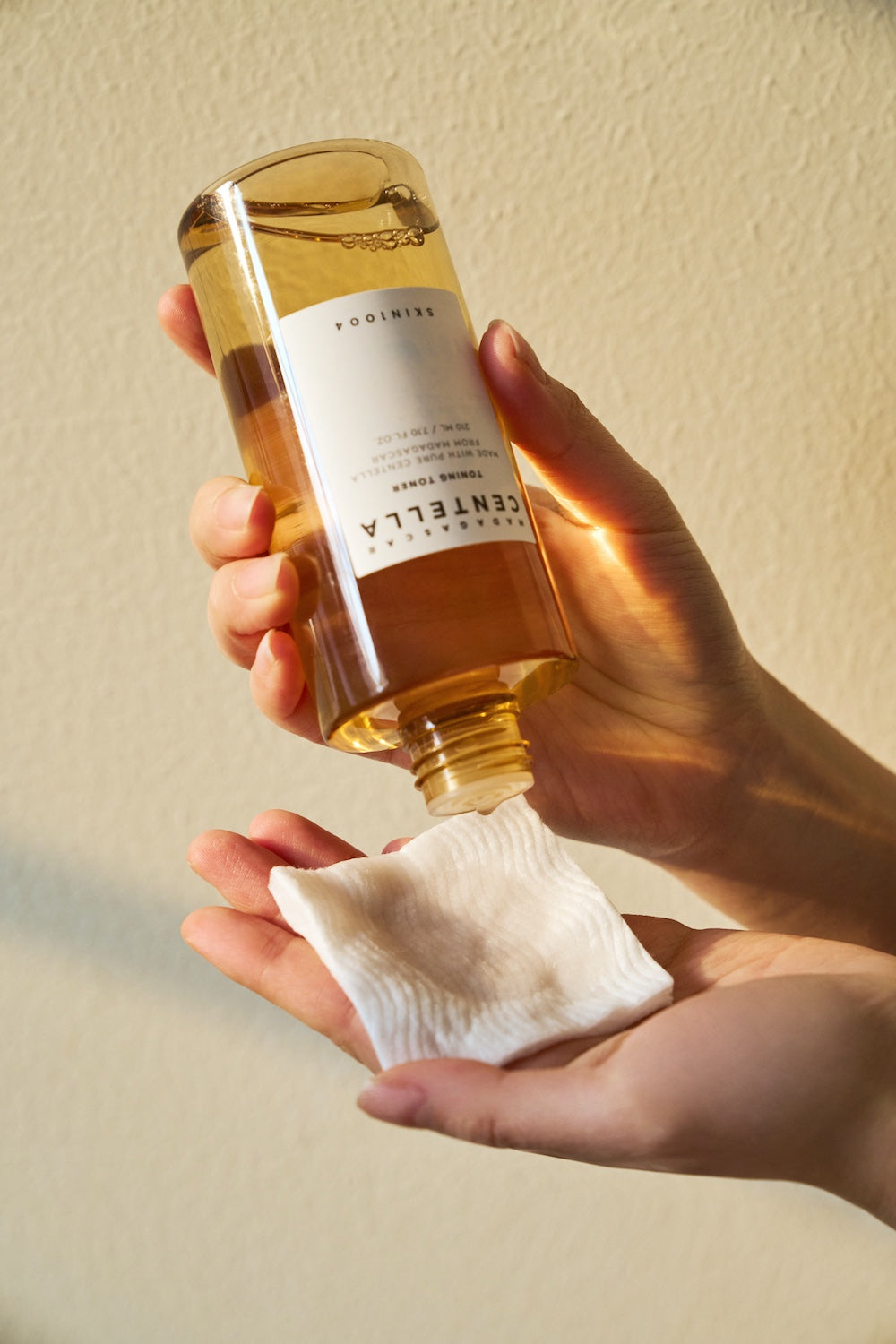 SKIN1004 Madagascar Centella Toning Toner — Tónico exfoliante suave 210 ml