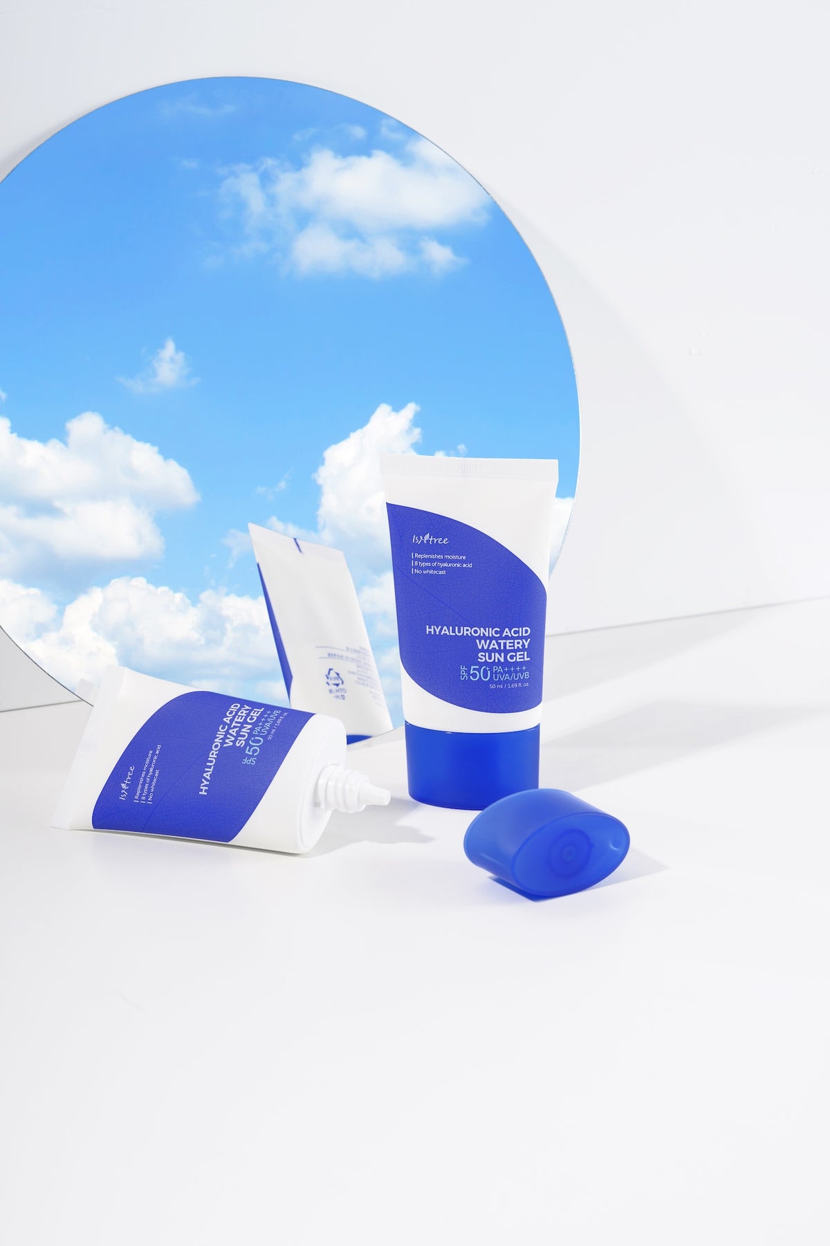 Isntree Hyaluronic Acid Watery Sun Gel SPF50+ PA++++ — Protector solar 50 ml