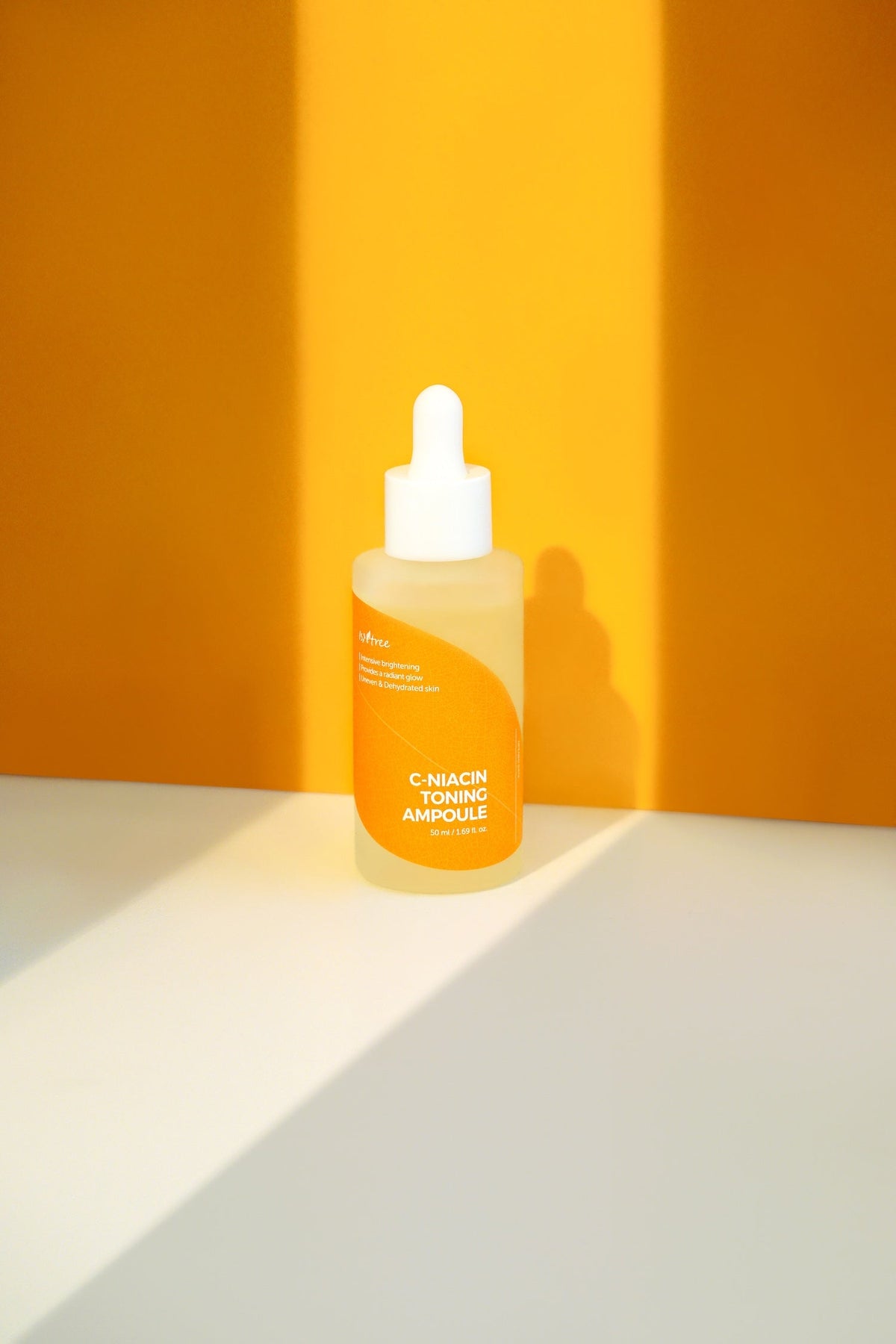 Isntree C-Niacin Toning, Ampolla facial 50 ml