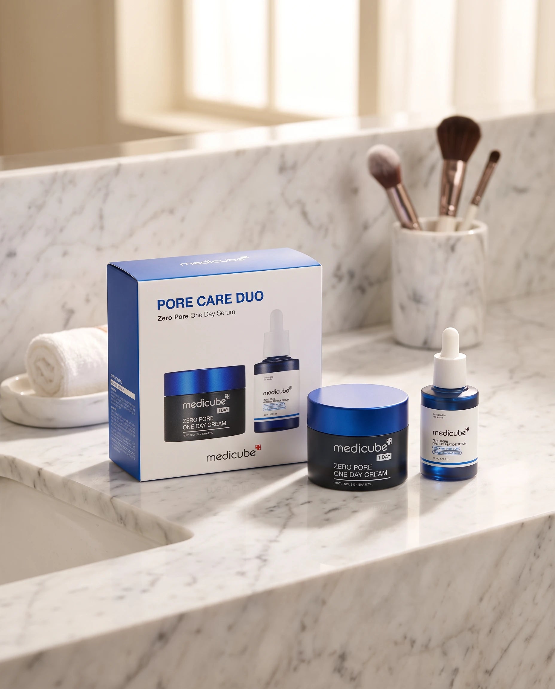 Medicube · Pore Care Duo en una escena de cuidado personal